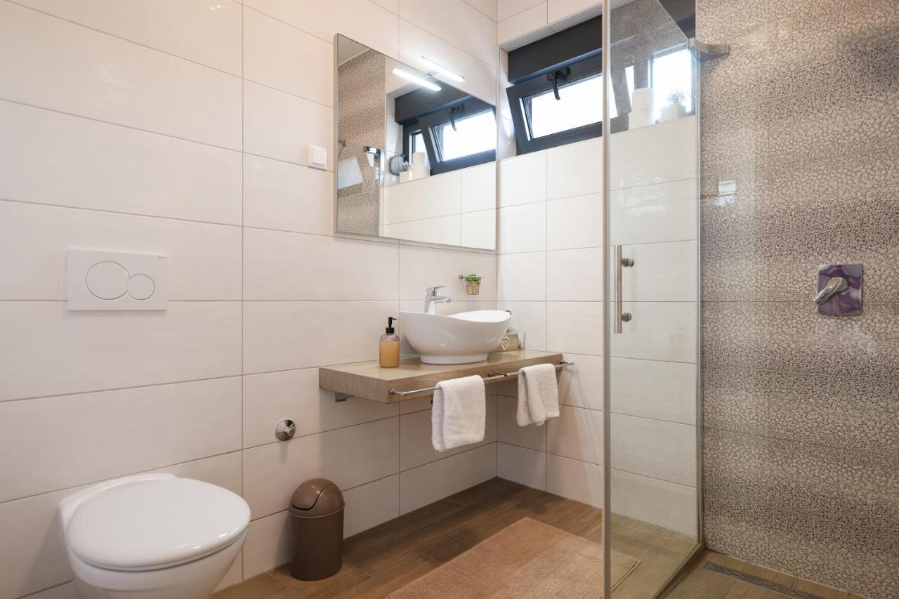 Mato 1 Apartment